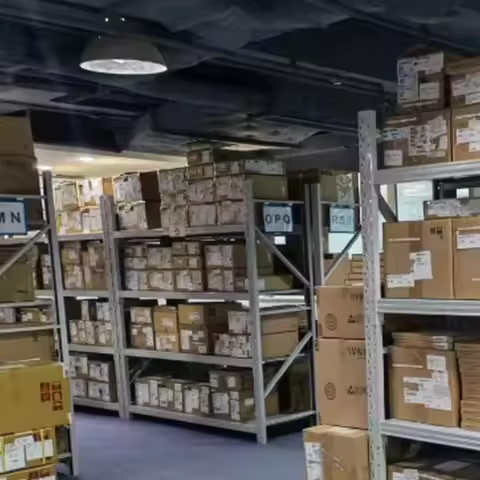 1PCS New D8CWL MT62F4G32D8DV-026 WT:B bga