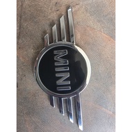 mini cooper s f54 clubman rear logos emblem