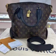 LV 經典老花金扣手提餃子包30*22*11 98新配件鑰匙鎖 塵袋