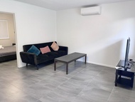 Sunrise Apt 4 · Cozy 1BR · Poolside Escape