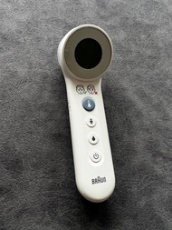 （極新原價$400）百靈牌BNT 400 免接觸額溫槍/溫度計