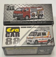 Era Car set Toyota Hiace Fire Van &amp; Suzuki Mini Ambulance (1:64)  香港 消防 及離島救護車仔 套裝