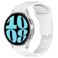 全城熱賣 - 適用於 三星 Galaxy Watch 5 Pro / 6 / 7 Kalebol 鎧甲硅膠錶帶（白色）