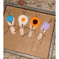 KEYCHAIN / keychain MURAH / knitted keychain flower / surprise box / keychain bunga