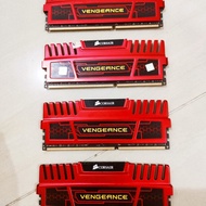 RAM DDR 3 CORSAIR VENGEANCE RED 32GB. 8Gb x 4