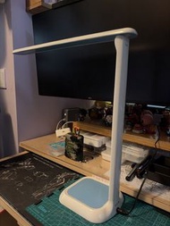 Philips LED 檯燈