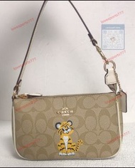 teri 麻將包 coach蔻馳新款7699 Nnlita 19 麻將包 ！ Size ：19125 cm，