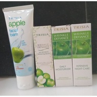 Trisia 1 paket anti wrinkle defiance apple free refil bedak Murah