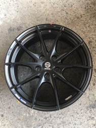 正OZ SPARCO TROFEO 17吋5/112 平光黑鋁圈