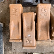 Bucket teeth 1U3302.