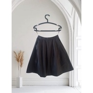 WOMEN'S BLACK SKIRT BOTTOM