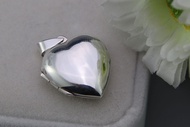 Silver thai Jewelry จี้ล็อกเก็ตเงินแท้925รูปหัวใจแวววาว Sparkling 925 sterling silver heart shaped locket pendant.