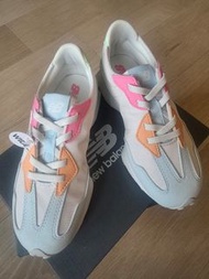 New Balance 327 兒童運動鞋