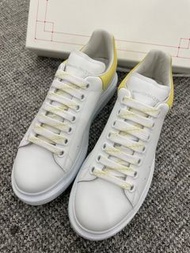 Alexander McQueen 🌟新款🌟小白鞋