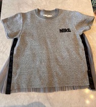 Sacai x Nike 灰色拼接設計短袖上衣