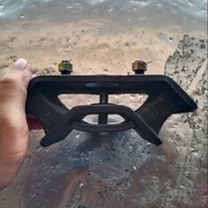 Isuzu Bighorn gear box mounting