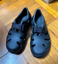 Oofos OOcandoo 運動恢復鞋 黑色 black sandals