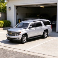 1:64 596 Silver Suburban Full Sized SUV Model Diecast Metal Car New Collection