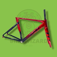 SAGMIT VENENO (AERO) FRAMESET DISC BRAKE THRU AXLE