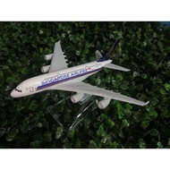 AVCRAFTZ AIRLINES DIE CAST AIRPLANE MODEL 6 INCHES AVIATION COLLECTIBLES