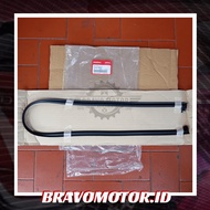 Original 73150T7A FRONT MOLDING WINDSHIELD HRV RU1 HRV RU5