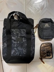 0.57L Gregory PADDED CASE M 側背袋   Gregory Coin Wallet 散銀包  Gregory Lantern Bag Black Tapestry 手提包