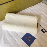 Hilton latex pillow