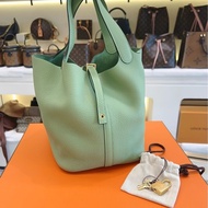 Hermes愛馬仕 牛油果綠色 菜籃子picotin22水桶包