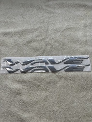 Bộ tem nổi dẻo cặp 2 chữ dán xe máy Honda Wave 125 màu bạc zin thái siêu đẹp