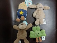 Jellycat 公仔。 星星學生花生，趴地豆豆底馬騮，四葉草Keychain, 兔仔keychain.... 800元4隻