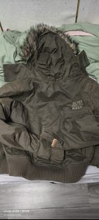 Superdry Japan 橄欖綠毛領外套