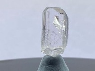 賽黃晶 Danburite 21.7 x 12.1 x 10.4 mm