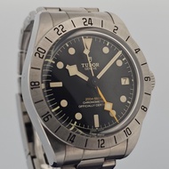 Tudor Black Bay Pro M79470-0001