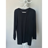 Forwarding UNIQLO- Heattech Shirt size L (Man)