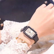 Simple Women Fashion Black Watches Vintage Leather Female Quartz Watch Retro Style Rectangle Ladies Wristwatches Montre Femme