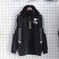 Áo khoác gió clb Arsenal màu đen trắng 2024/ 25 mẫu lưng trơn- nón tháo rời