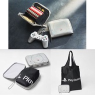 實體店預訂 <日版> 日本直送 初代 Playstation 手掣 造型 軟膠鎖匙扣 連 卡片銀包 套裝 掛飾 / Logo 環保袋連收納包 sony PS 遊戲機 play station 日本雜誌