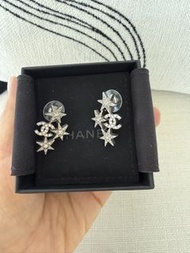 Chanel 星星耳環