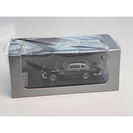 Aston Martin DB5 Model Car "Figure" 1:64 DCM ( Black )