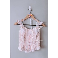*PREMIUM* Dainty lace floral fake 2 piece halter top