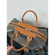 [1: 1 LOGO Correct Version] b @ e1ng45 Travel Bag Black
To g This Brand Paper Travel Bag Inexplicabl