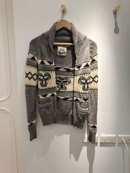 TNA 灰圖騰外套