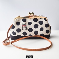 Kiss Clasp Crossbody Bag/Kiss Lock Sling Bag-Black Cat