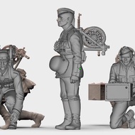 Soldier Radio Operator Resin Model World War II AFV Plastic Military Tank War Vehicle Weapon Model M