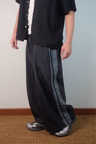 Nylon straight line pants