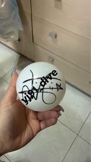 ioi香港場金世正簽名波