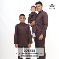 [PLUS SIZE/NEW RAYA 2025] Pazze Baju Melayu Modern Slim Fit Satin Matte Sedondon Set- Silver Grey/So