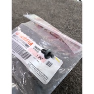BODY COVER SET RIVET CLIP % YAMAHA