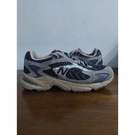 New Balance 725