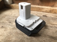 Bộ chuyển chân máy Ryobi one 18v sang pin Makita dạng trượt (in 3D)